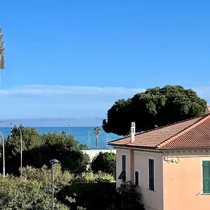 Vista Mare , Savona Italien